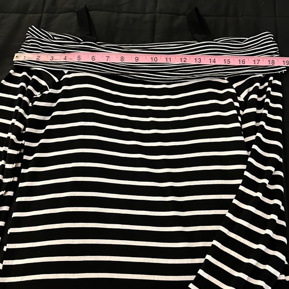 Cable & Gauge off the shoulder long sleeved stripe top - Picture 5 of 5